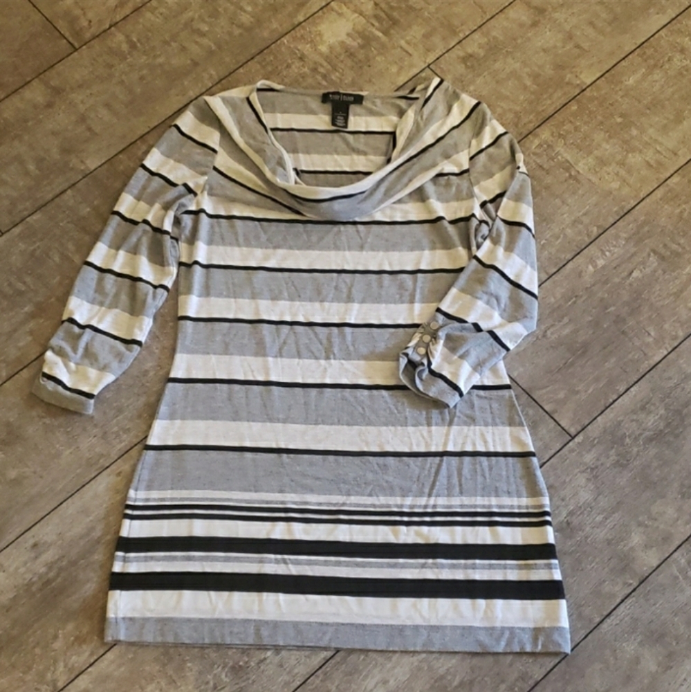 White House Black Market - Striped black/white/gray tunic sweater dress szS
